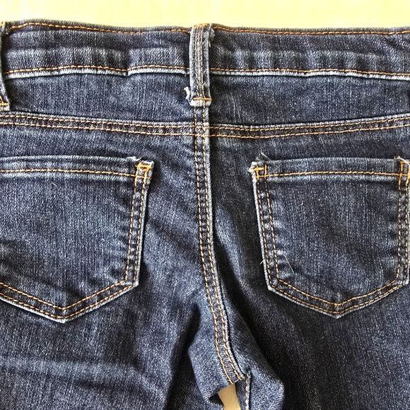 NWOT Girls 3T OshKosh super skinny blue jeans - Picture 4 of 7